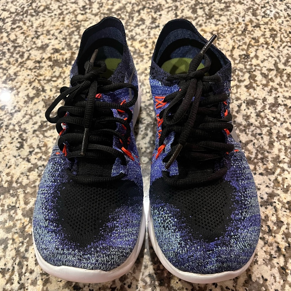 Nike Free RN Flyknit Women's Size 7 Running Shoes Persian Violet
